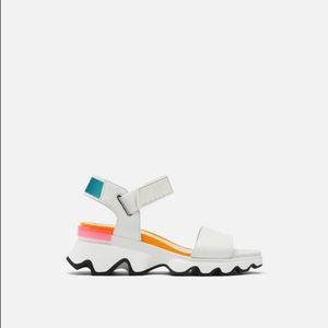 Sorel kinetic sandals white